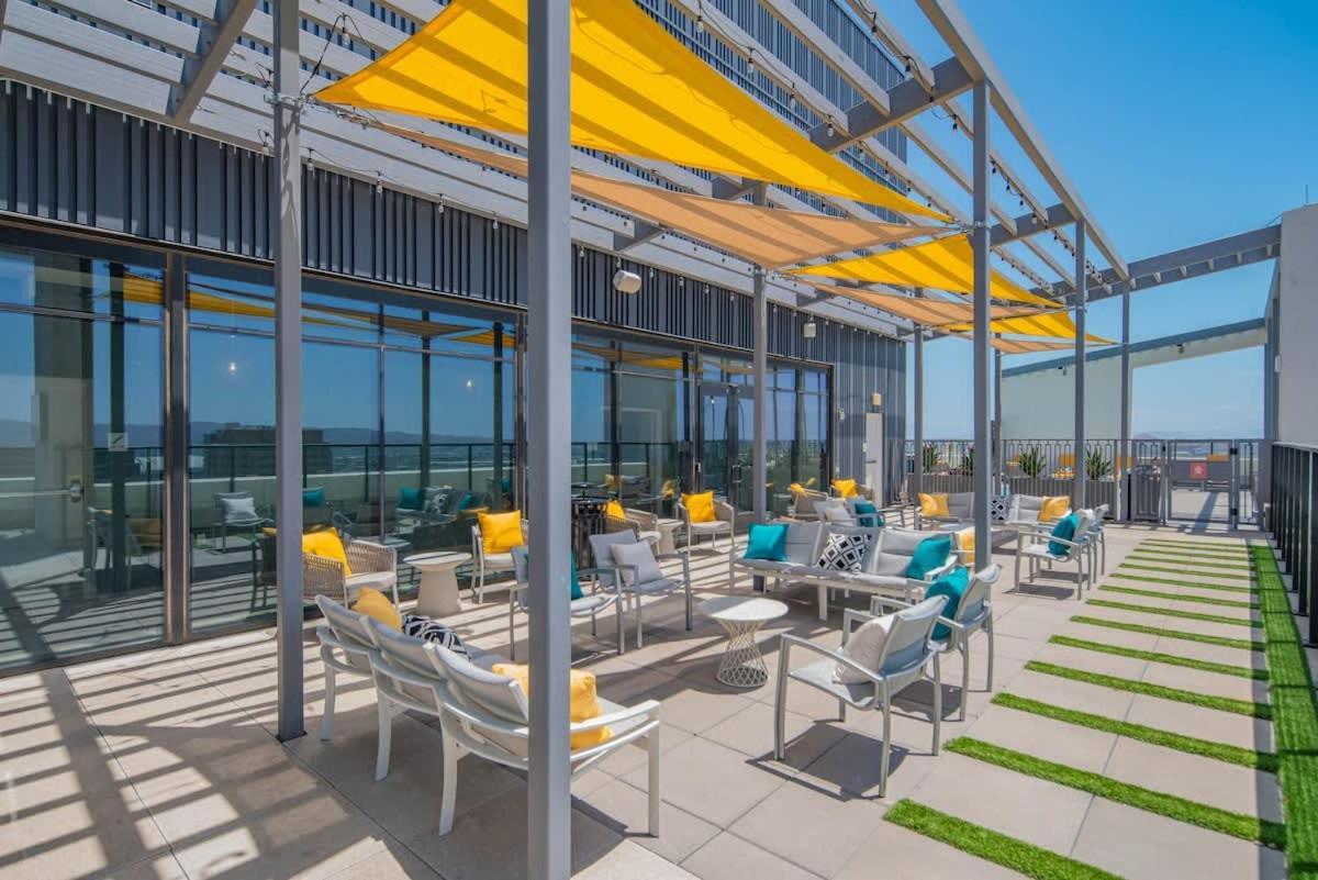 Detailed 2Bd, Highrise Dt, Pool, Gym, Parking, Sleeps 8 Apartment Phoenix Bagian luar foto