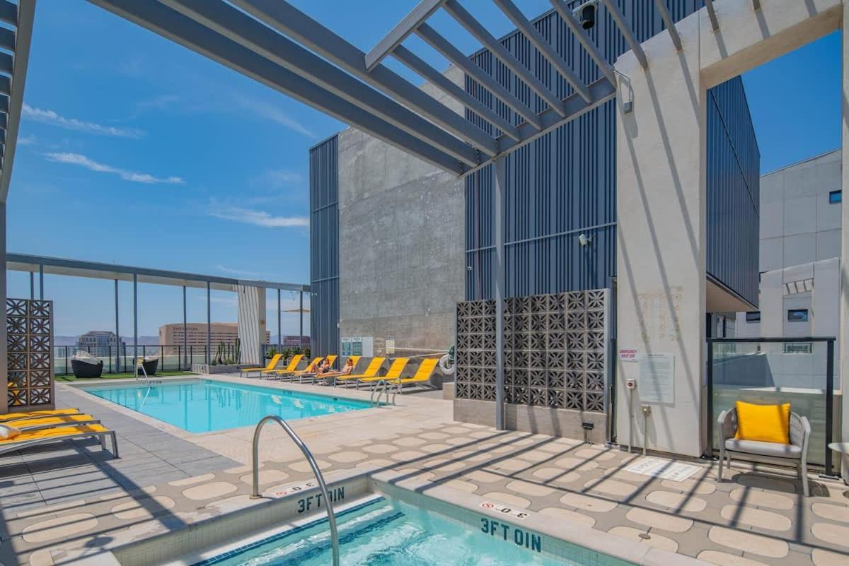 Detailed 2Bd, Highrise Dt, Pool, Gym, Parking, Sleeps 8 Apartment Phoenix Bagian luar foto