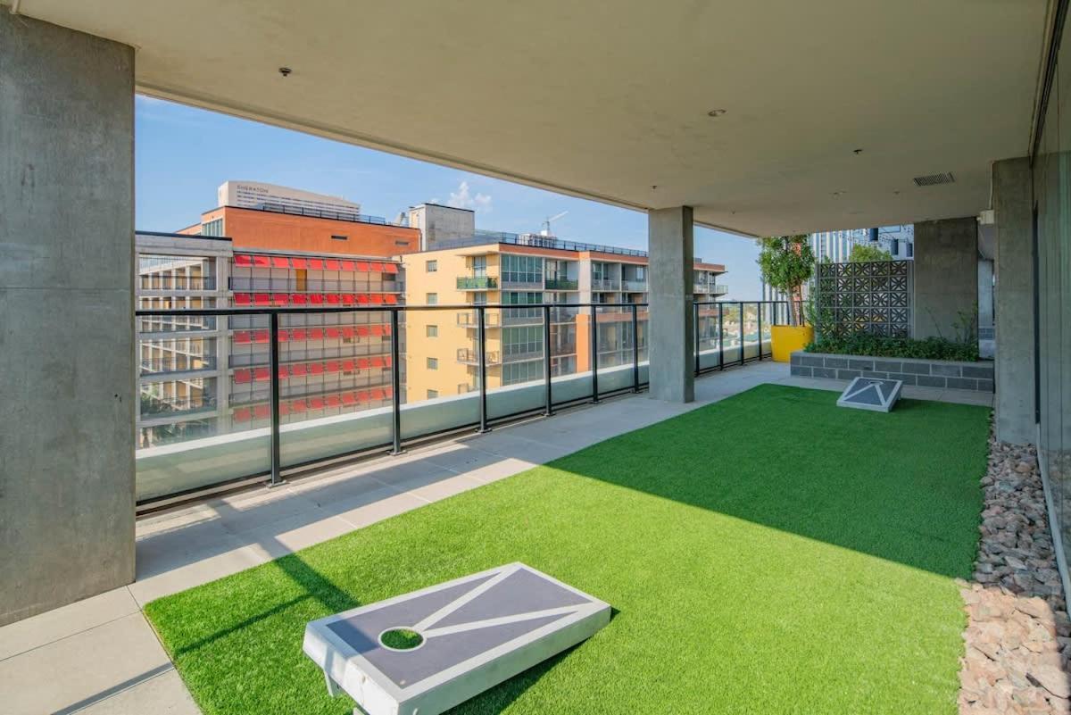 Detailed 2Bd, Highrise Dt, Pool, Gym, Parking, Sleeps 8 Apartment Phoenix Bagian luar foto