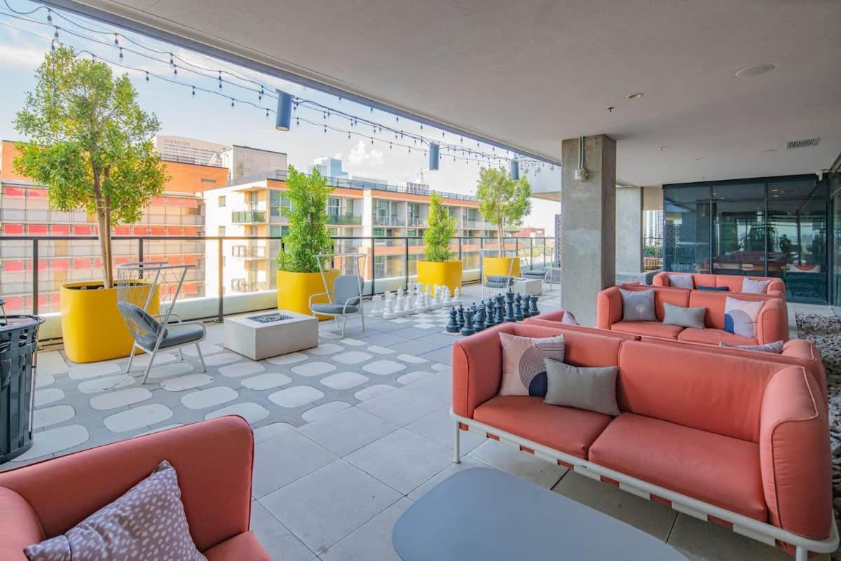 Detailed 2Bd, Highrise Dt, Pool, Gym, Parking, Sleeps 8 Apartment Phoenix Bagian luar foto