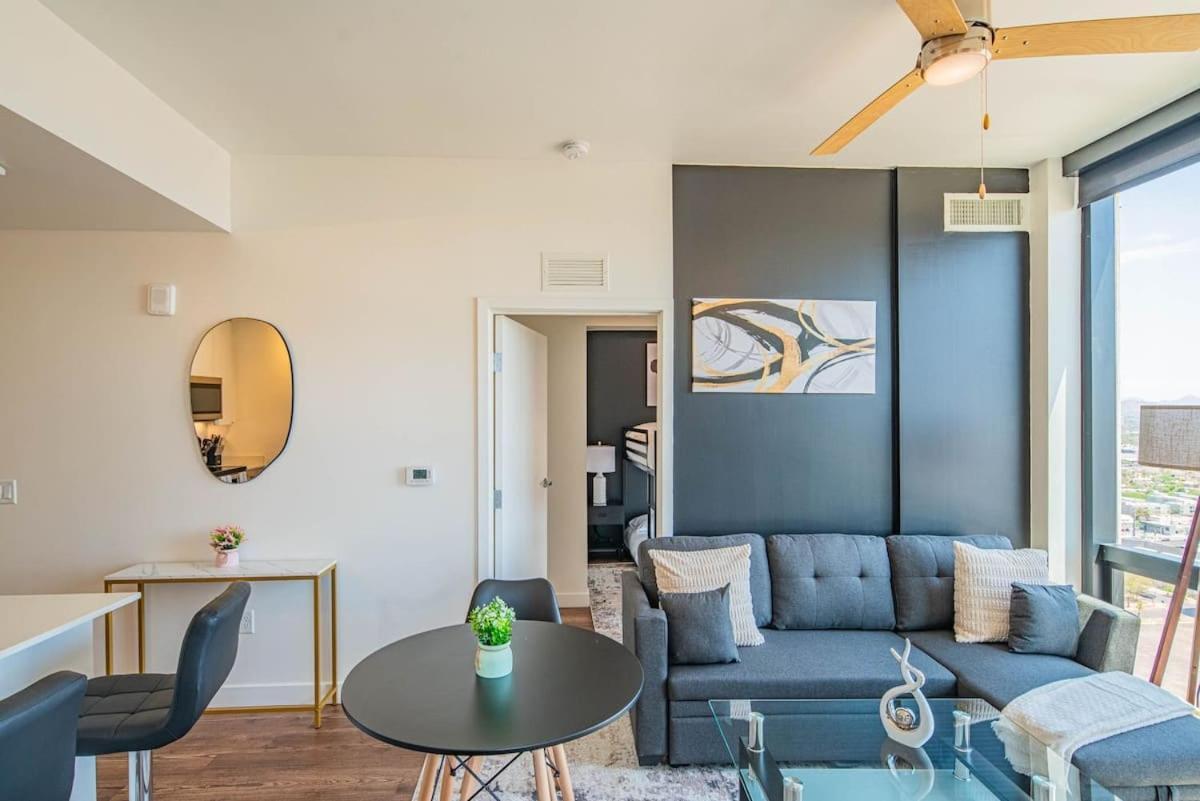 Detailed 2Bd, Highrise Dt, Pool, Gym, Parking, Sleeps 8 Apartment Phoenix Bagian luar foto