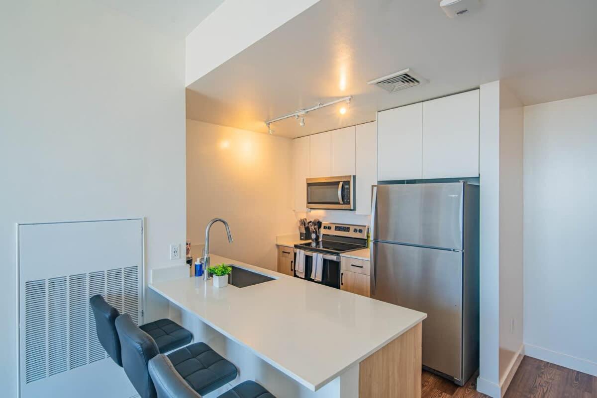Detailed 2Bd, Highrise Dt, Pool, Gym, Parking, Sleeps 8 Apartment Phoenix Bagian luar foto
